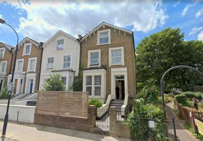 4 Bedroom Semi-Detached House To Rent In St. Stephens Avenue, Shepherds Bush, W12