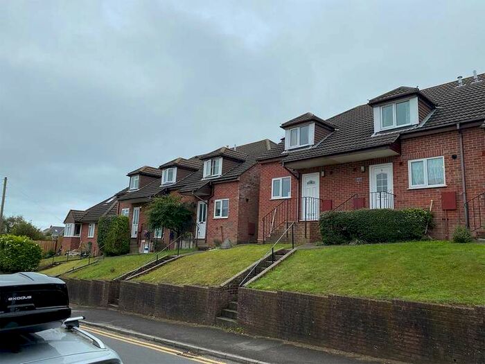 Houses for sale & to rent in BH19 2LB, Higher Days Road, Swanage South