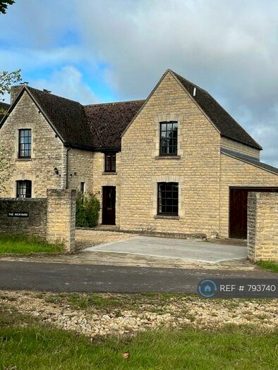 3 Bedroom Semi-Detached House To Rent In Twelve Acre Farm, Eynsham, OX29