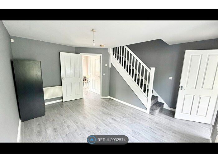 3 Bedroom Semi-Detached House To Rent In Stonefield Drive, Manchester, M8