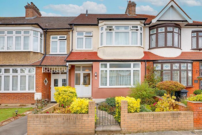 3 Bedroom Terraced House For Sale In Woodgrange Avenue, Enfield, EN1