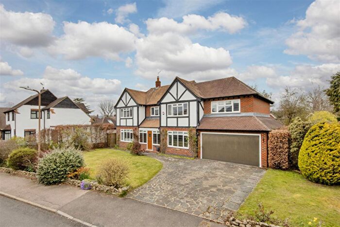 5 Bedroom Detached House For Sale In Knowsley Way, Hildenborough, TN11