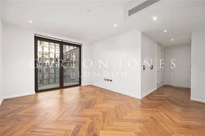 2 Bedroom Apartment For Sale In Ambassador Building, Embassy Gardens, New Union Square, Nine Elms, London, SW11