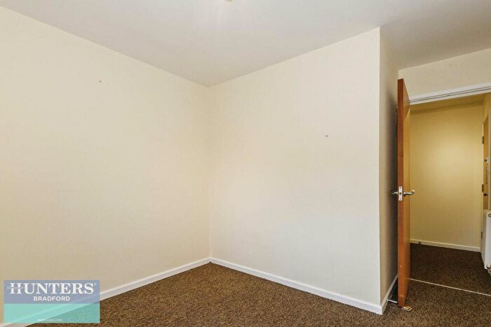 1 Bedroom Flat To Rent In Chartwell Drive, West Yorkshire, Bradford, BD6