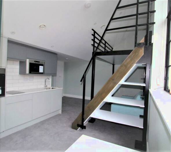 Studio To Rent In Fyfield Road, Enfield, EN1