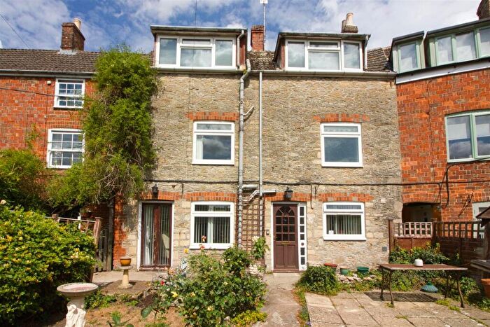 3 Bedroom House For Sale In - Burnivale, Malmesbury, SN16