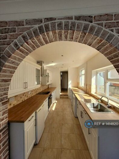 2 Bedroom Terraced House To Rent In Truro Road, Bristol, BS3