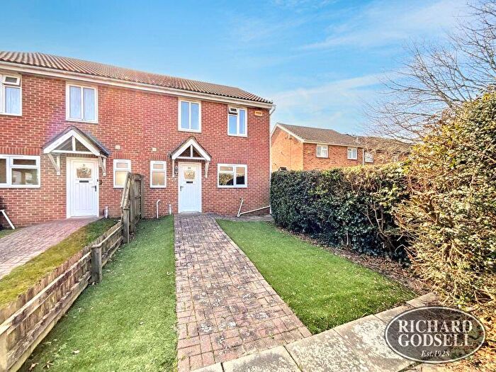 3 Bedroom Semi-Detached House For Sale In Mudeford Christchurch, BH23