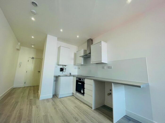 1 Bedroom Studio To Rent In Carters Green, West Bromwich, B70