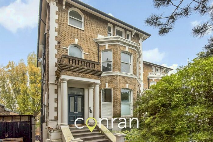 3 Bedroom Flat To Rent In Burnt Ash Road, Lee, SE12