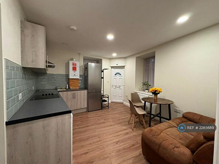 1 Bedroom Flat To Rent In Whalley Road, Accrington, BB5