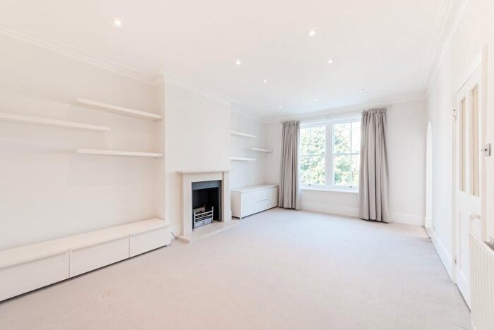 2 Bedroom Apartment To Rent In Howitt Road, London, NW3