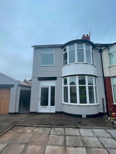 3 Bedroom Semi-Detached House To Rent In Marton Drive, Blackpool, Lancashire, FY4
