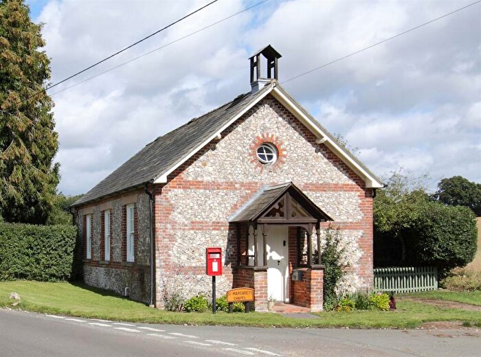 1 Bedroom Detached House For Sale In Clanville, Andover, SP11