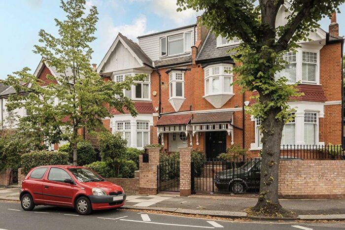 2 Bedroom Flat To Rent In Boileau Road, London, W5