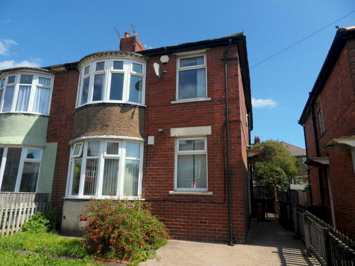 2 Bedroom Flat To Rent In Balkwell Avenue, North Shields, NE29