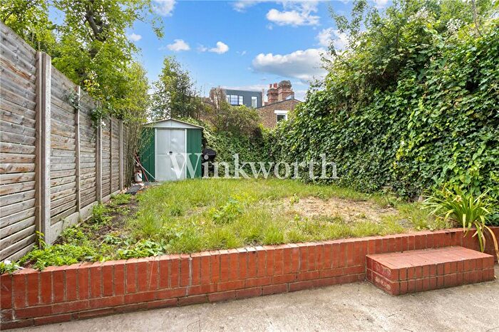 2 Bedroom Apartment For Sale In Antill Road, London, N15