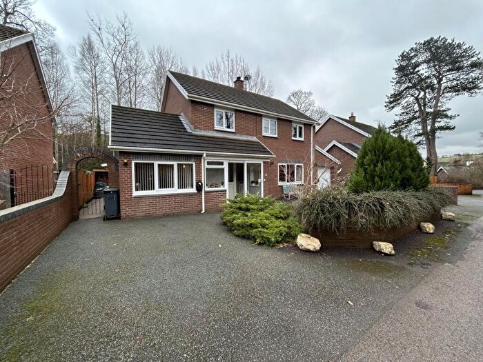 4 Bedroom Detached House For Sale In Penlan, Brecon, LD3