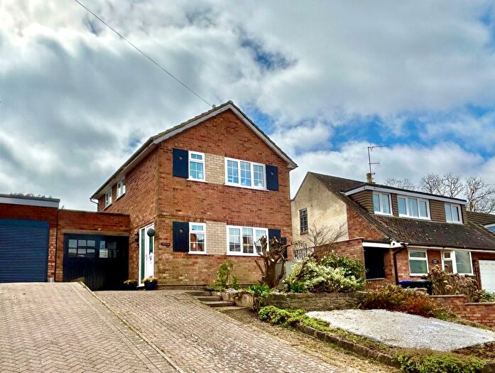 3 Bedroom Detached House For Sale In Daventry Road, Norton, NN11