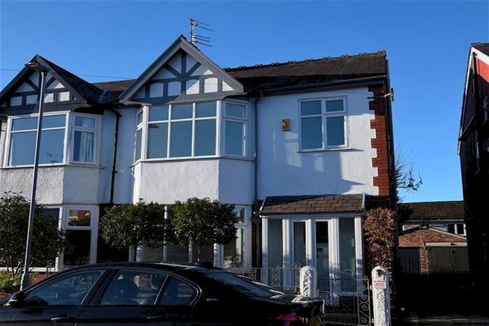 4 Bedroom Semi-Detached House To Rent In Elmsmere Road, Didsbury, Manchester, M20