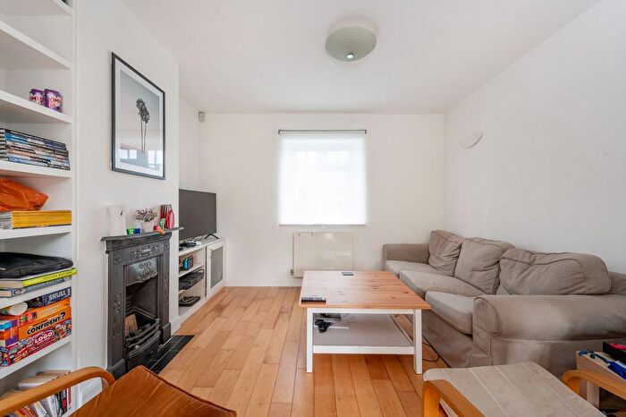 3 Bedroom Property To Rent In Clematis Street, Shepherd's Bush, London, W12