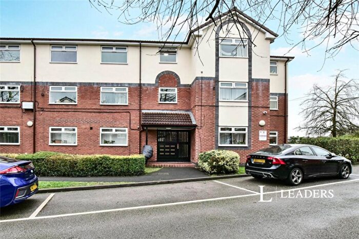 2 Bedroom Flat To Rent In Constance Gardens, Salford, M5