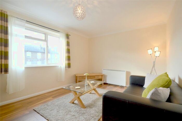 1 Bedroom Flat To Rent In Lingfield Court, 34 Elgin Road, Croydon CR0