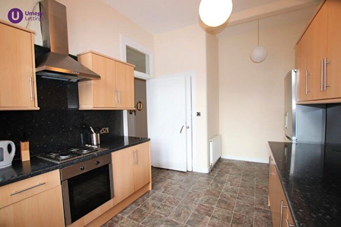 2 Bedroom Apartment To Rent In Lochrin Buildings, Tollcross, Edinburgh, EH3