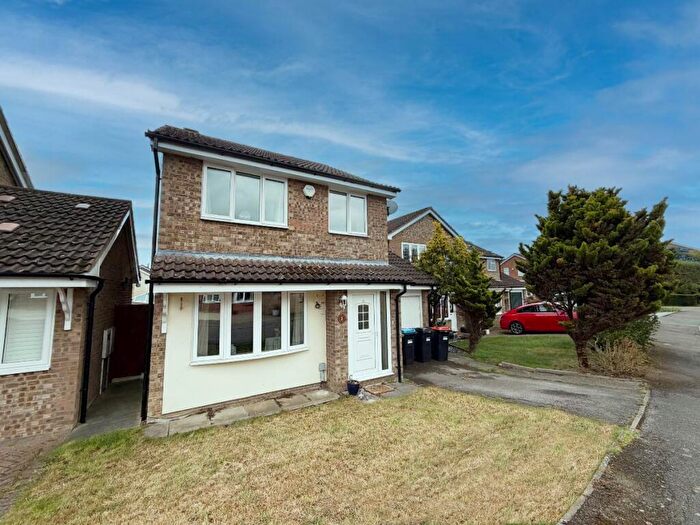 3 Bedroom Detached House For Sale In Oxleys, Olney, MK46