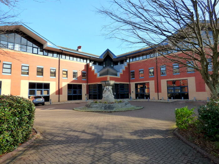 2 Bedroom Apartment To Rent In The Quadrant, SN5