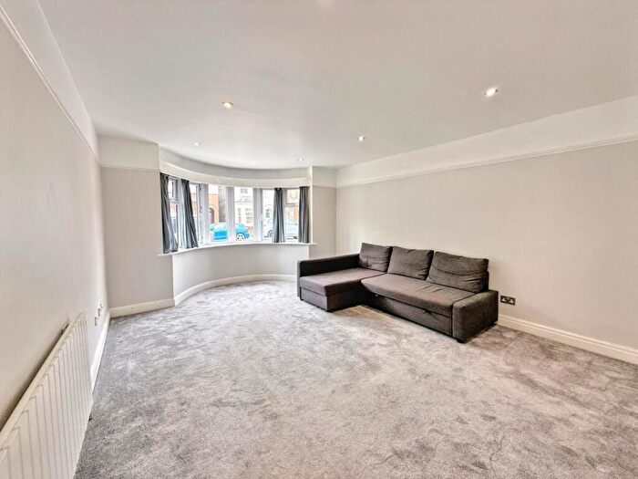 2 Bedroom Apartment To Rent In Springfield Road, Windsor, SL4