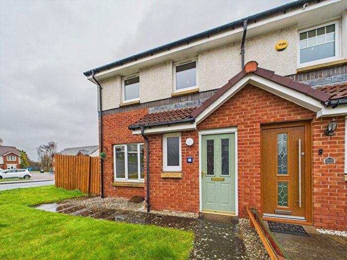 3 Bedroom Semi-Detached House To Rent In Freeneuk Wynd, Cambuslang, Glasgow, G72