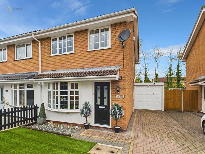 3 Bedroom Semi-Detached House For Sale In Thoresby, Riverside, Tamworth, B79