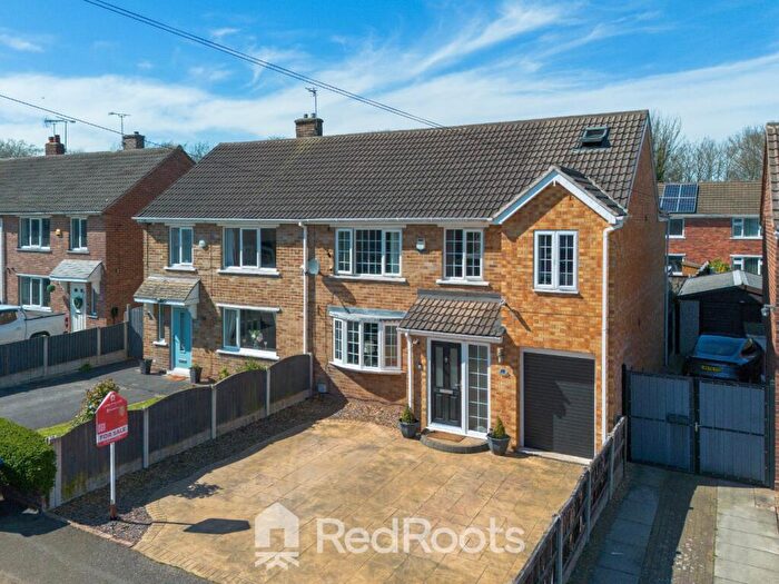 6 Bedroom Semi-Detached House For Sale In Cromwell Drive, Sprotbrough, DN5