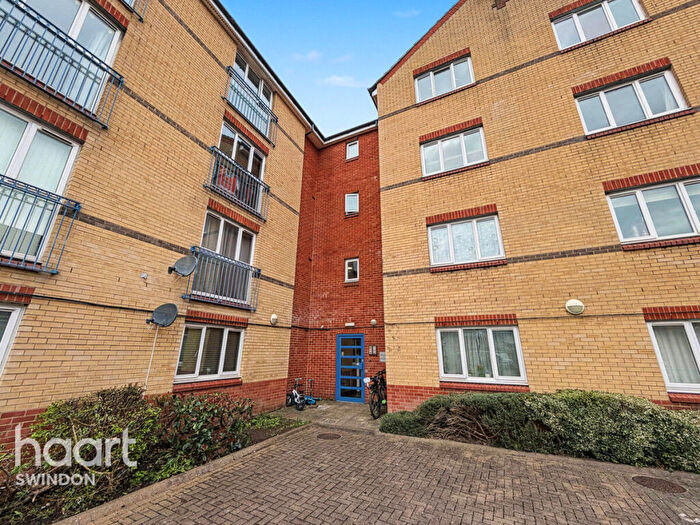 1 Bedroom Apartment For Sale In Corporation Street, Swindon, SN1