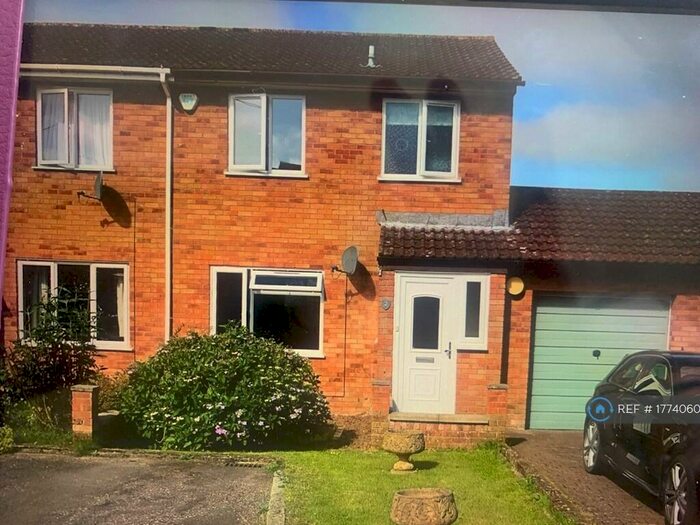 3 Bedroom Semi-Detached House To Rent In The Oaks, Hemyock, EX15