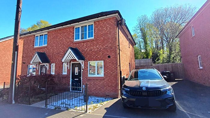 2 Bedroom Semi Detached House For Sale In Royle Road, Rochdale, OL11