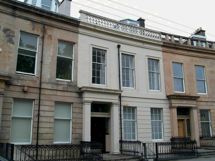 2 Bedroom Flat To Rent In , Queens Crescent, Glasgow, G4