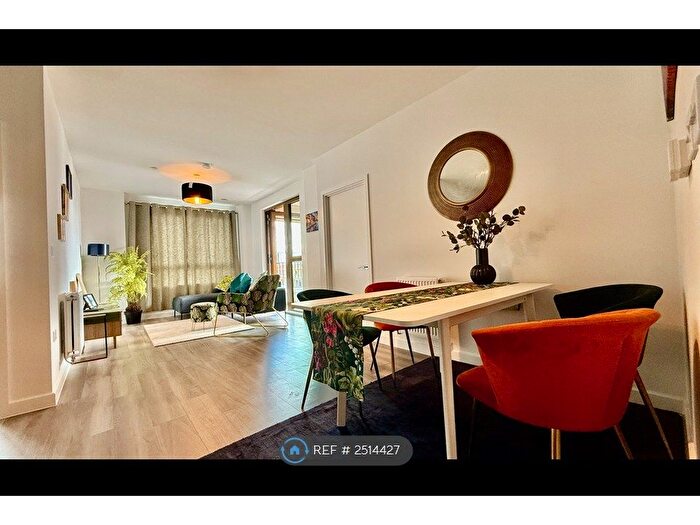 2 Bedroom Flat To Rent In Vista Heights, London, SE15