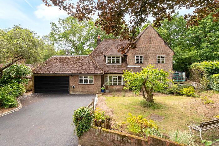 3 Bedroom Detached House For Sale In Martineau Drive, Dorking, RH4