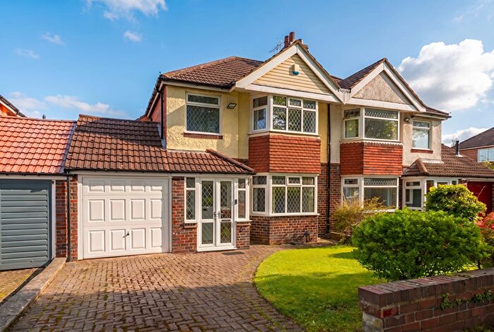 3 Bedroom Terraced House For Sale In Primrose Croft, Hall Green, B28