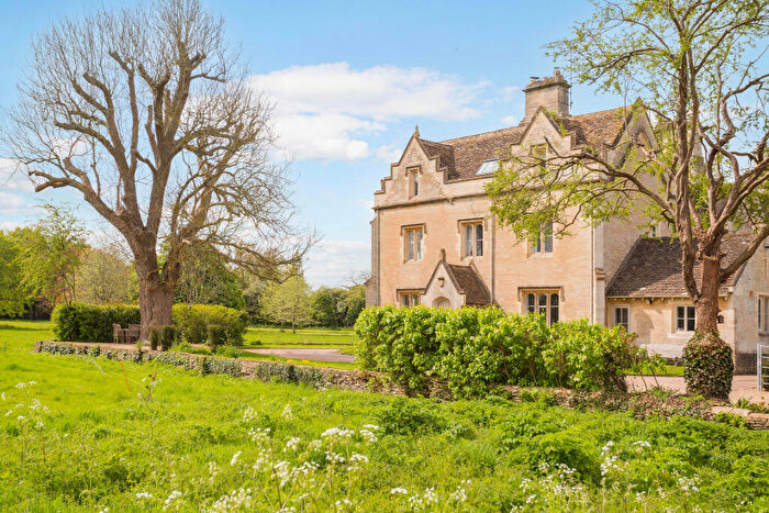 4 Bedroom End Of Terrace House For Sale In South Cerney, Cirencester, GL7