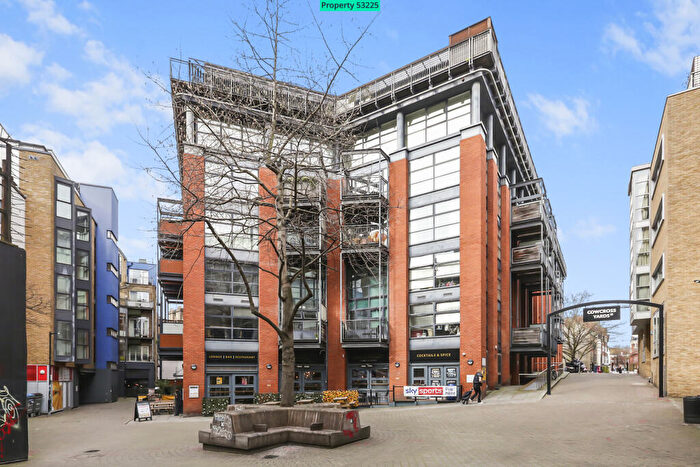 2 Bedroom Flat To Rent In City Pavilion, Britton Street, London, EC1M