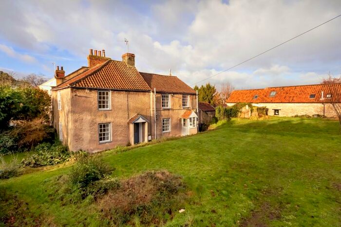 3 Bedroom Semi-Detached House For Sale In Haw Lane, Olveston, BS35