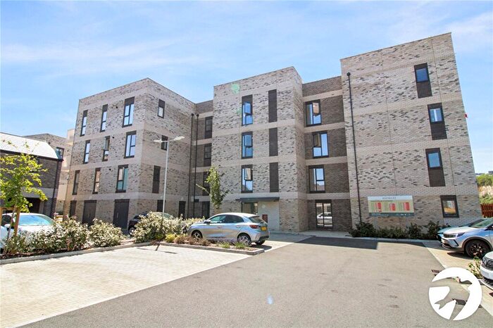 2 Bedroom Flat To Rent In Watt Close, Western Cross, Ebbsfleet Valley, Swanscombe, DA10