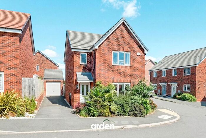 3 Bedroom Detached House For Sale In Kimcote Street, Redditch, B97