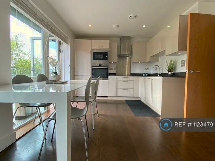 2 Bedroom Flat To Rent In Parker Building, London, SE16