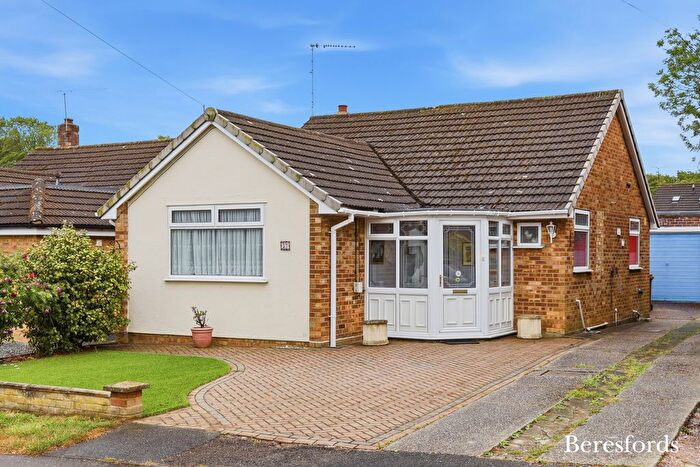 2 Bedroom Bungalow For Sale In Arnolds Avenue, Hutton, CM13