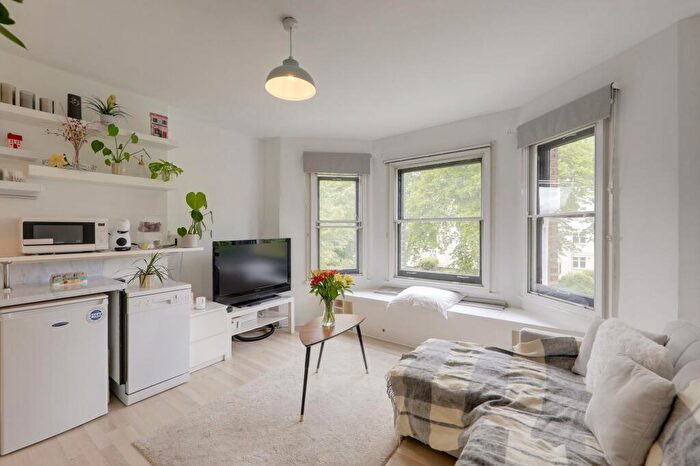 1 Bedroom Flat For Sale In London Road, Horniman Grange, SE23