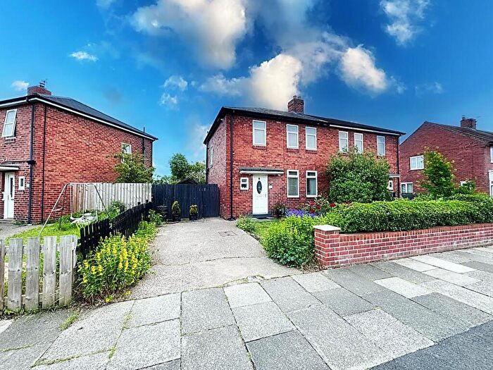 3 Bedroom Semi Detached House For Sale In Springfield Gardens, Westmorland Estate, Wallsend, NE28